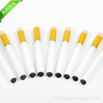 lady\'s disposable e-cigarette with huge Vapor